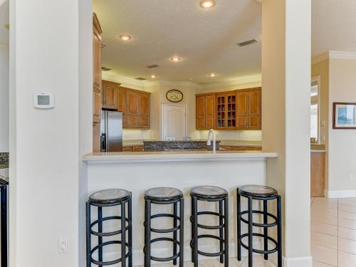 Ocean Delight Private Pool 4 Bedrooms Sleeps 8 Ocean Delight Ocean Front - image 14
