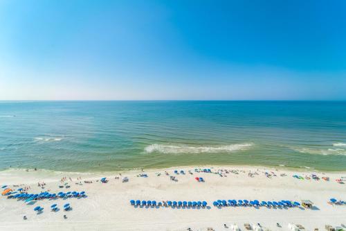 Twin Palms 1703 1 Bedroom Beachfront Pool Access Sauna Spa Sleeps 6 - image 2