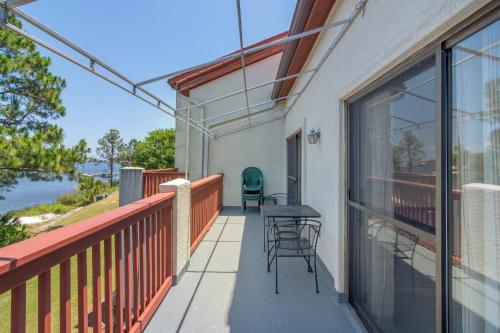 St Thomas Square 210 2 Bedrooms Pool Balcony Fire Pit Sleeps 6 Bring Your Boat or Jet Skis! - image 12