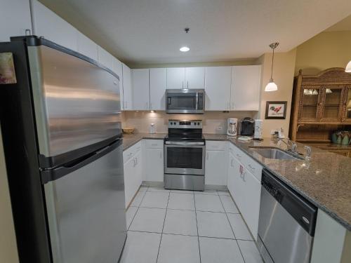 Grand Panama 403 Tower I 2 BRs Heated Pool Spa Beach Chairs Sleeps 8 - image 10