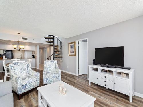 Edgewater Tower 3 1203 4 Bedrooms Beach Front Pool Gym Sleeps 12 - image 3