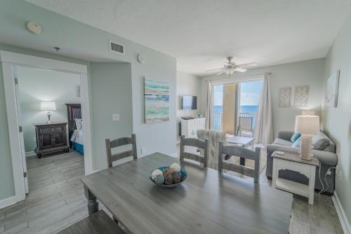Grand Panama 1302 - Tower I 2 Bedrooms Sleeps 8 Beachfront Pool Wi-Fi Pet-Friendly - image 7