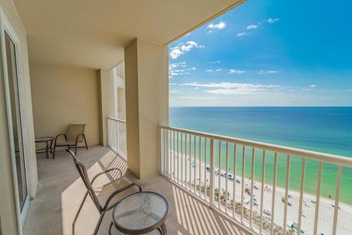 Grand Panama 1302 - Tower I 2 Bedrooms Sleeps 8 Beachfront Pool Wi-Fi Pet-Friendly - image 13