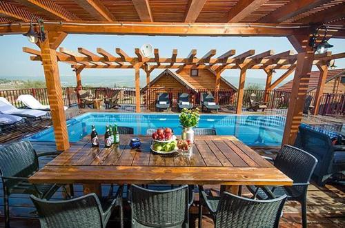 Swimming pool, Yagorov Chalet in Tiberias