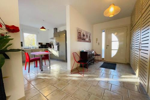 Beautiful house with large terrace in the heart of Touraine