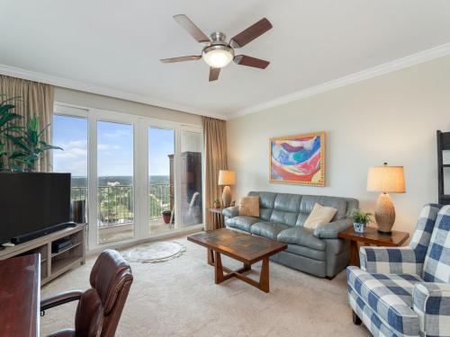 Laketown Wharf 1830 2 Bedroom Lake View Wi-Fi 5 Pools Sleeps 6 - main image