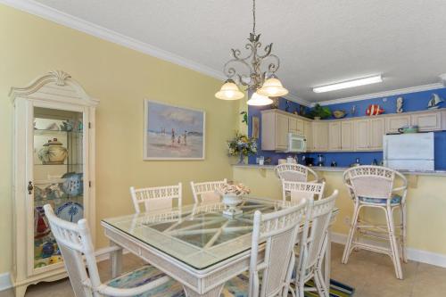 Twin Palms 405 2 Bedrooms Beach Front Picnic Area Sleeps 6 - image 10