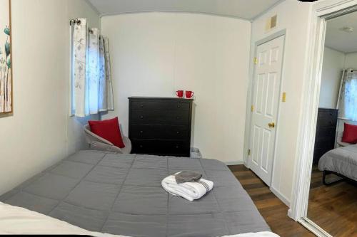 *King bed/3bds house Near Naval Base & 6Flags*