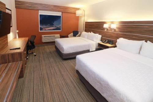 Standard Double Room with Two Double Beds room in Holiday Inn Express - Monterrey - Fundidora By IHG