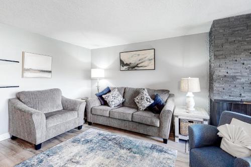 Mountain Meadows 302
