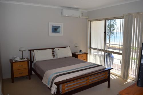 Christies No 1Esplanade Hotel in Christies Beach