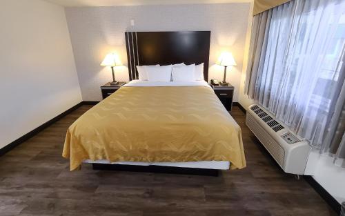 Quality Inn Burbank Airport - image 12