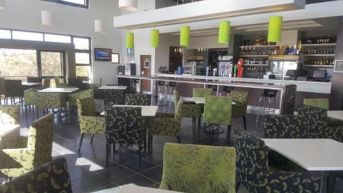 Comfy 2bed 2bath in a Secure golf estate WIFI, Roodepoort (fotografie 3)
