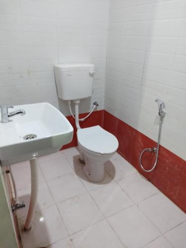 Lush Green Villa A2 Gomti Enclave Near Ambedkar University, Ramabai Maidan, Omaxe, मेपल Paradise
