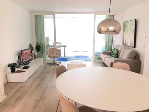  Hippie Beach Ibiza Apartment in Playa den Bossa