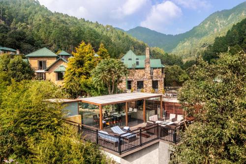 Divyam From BYLOO- Private Villa near Nainital
