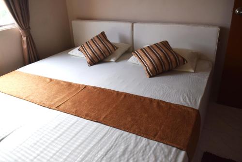 Apartment at Richmond Hill Residencies