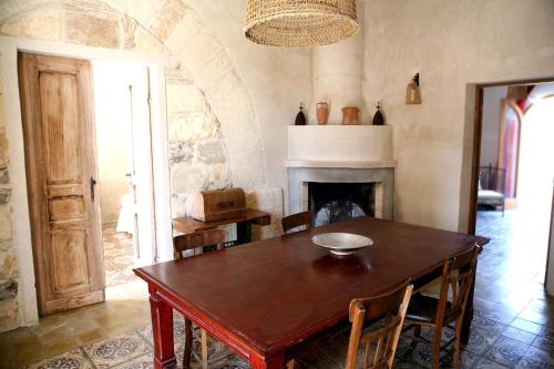 Three-Bedroom House image 6