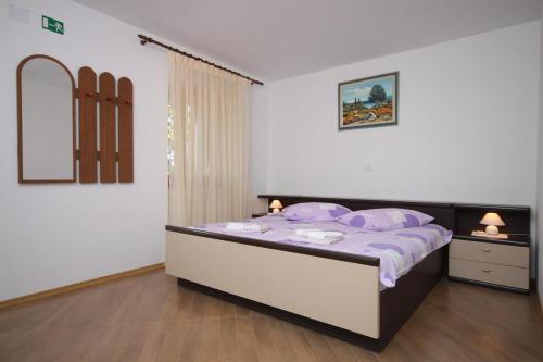 Apartments with a parking space Umag - 6995 - image 9