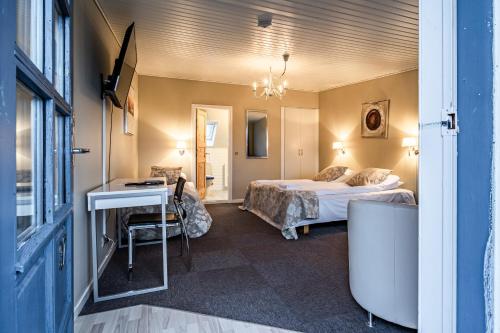 Hotel Allinge - image 9