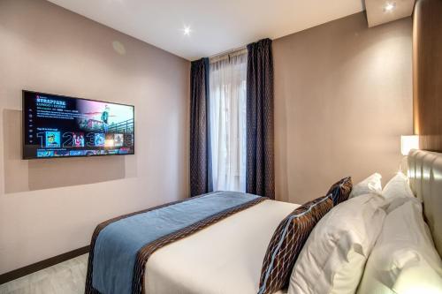 Superior Double or Twin Room image 7