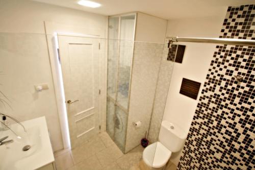 One-Bedroom Apartment image 10