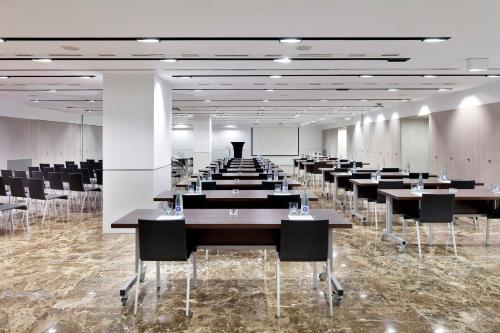 Melia Barcelona Sarriá - image 42