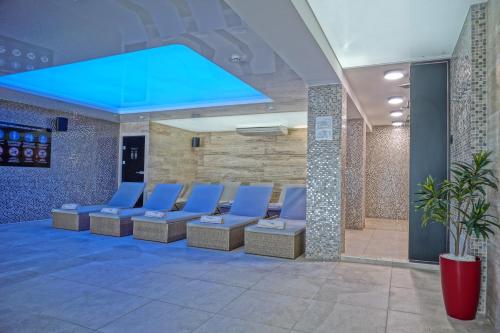 Apart & Spa Zoned - image 8