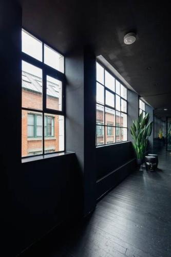 Luxe Gotham City Boutique Apartment by the Jacksonheim Boutique