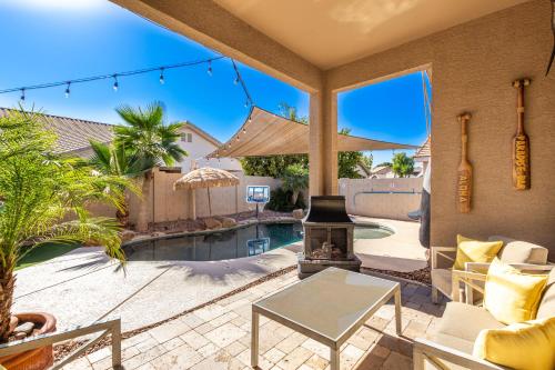 Tiki Time Perfect Pool Home in Chandler! Sleeps 8! home