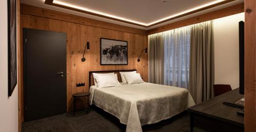 Large Double Room