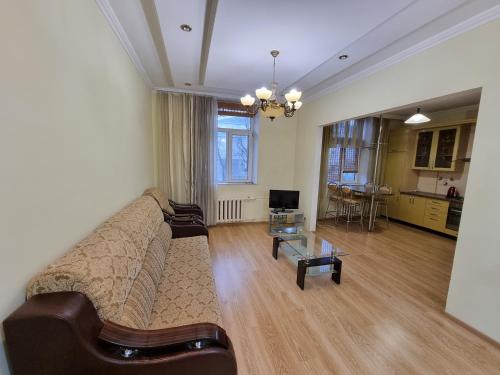Stefan cel Mare Boulevard Ultracentral Apartments in the Center Chisinau