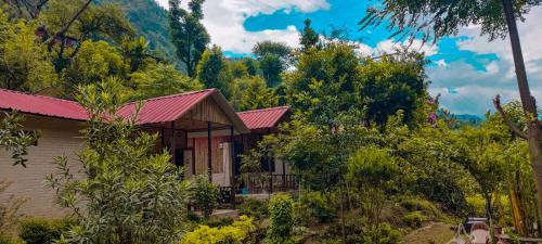 Vedant Valley Resort, Kund-Guptkashi, By Himalayan Eco Lodges