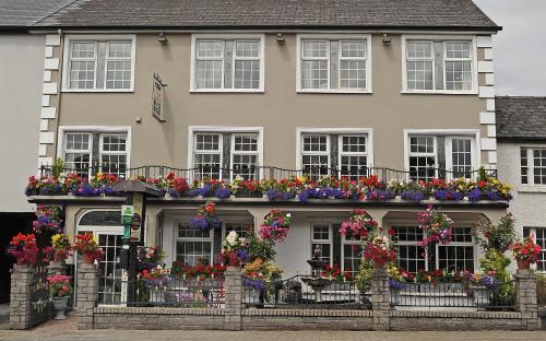 B&B Westport - Clooneen House - Bed and Breakfast Westport