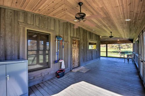 Clarkesville Ranch Cabin with Screened-In Porch!