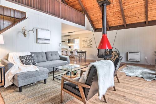 . Fireside Lodge A-Frame in Bryce Resort with Decks