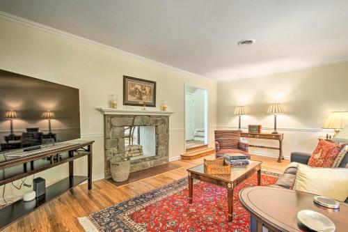 Wayne Home with Spacious Yard about 20 Mi to Philly! in Wayne, USA
