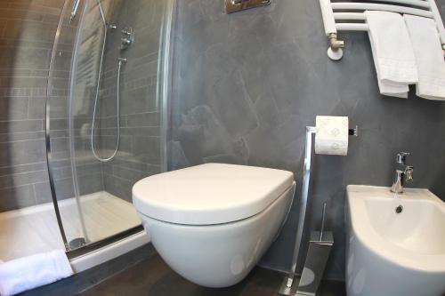 WE LOVE ROMA Guest House - 화장실