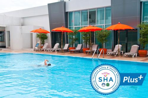 Avana Hotel and Convention Centre SHA Extra Plus