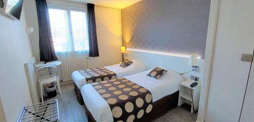 Location g�te, chambres d'hotes Contact H&ocirc;tel du Cerf dans le d�partement Mayenne 53