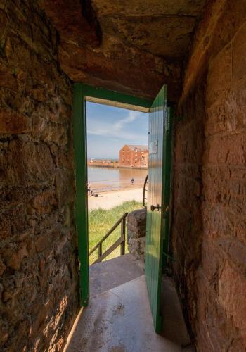 Beach Cottage - image 4