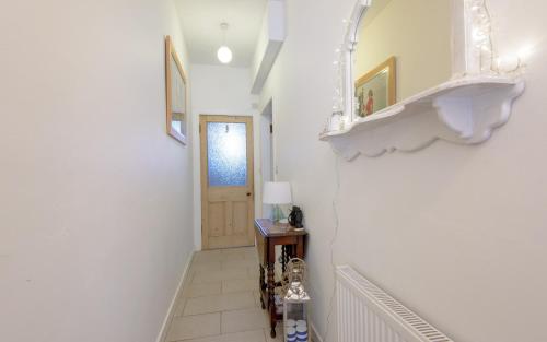 Beach Cottage - image 11