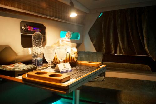 SLEEPBOAT YACHT, Porto (foto 8)