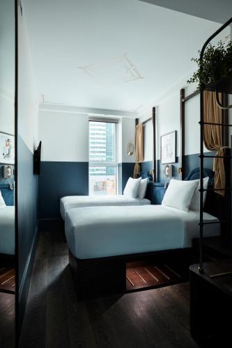 Twin Room room in CIVILIAN NYC