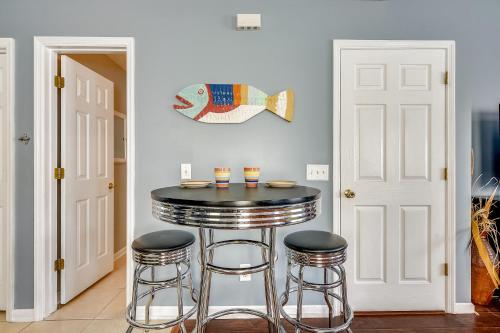 Willows Beach Retreat by Book That Condo - image 7