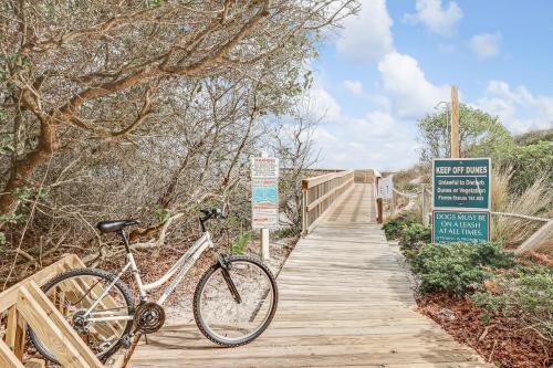 2072 Beach Wood in Fernandina Beach, USA