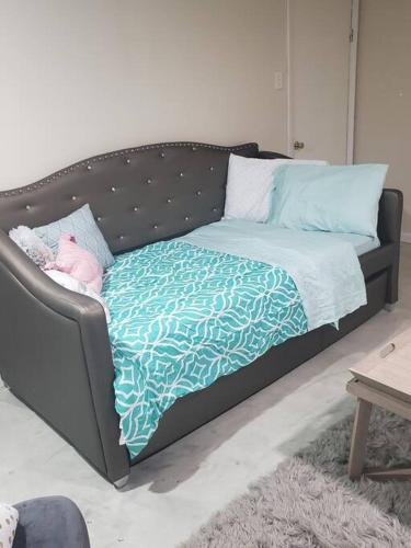 Home away from home. Convenient location.