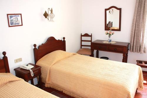 Hotel Dona Leonor - image 2