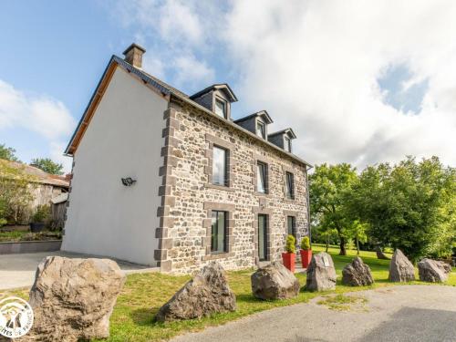 Gîte Charbonnières-les-Varennes, 7 pièces, 12 personnes - FR-1-630-214 gîte à louer Gîte du Mamegout