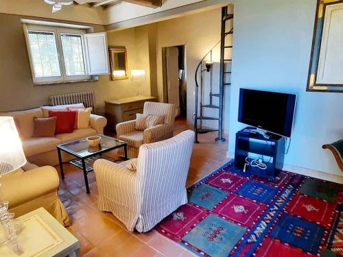 Serene Holiday Home in San Casciano dei Bagni with Garden gîte à louer San Casciano dei Bagni